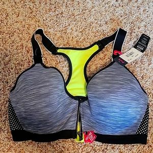 New with tags sports bra